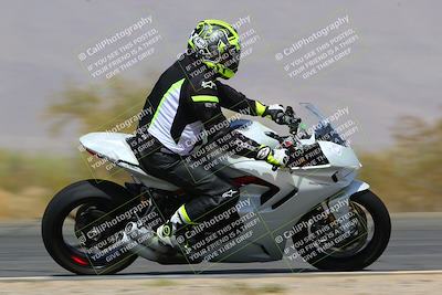 media/Mar-28-2022-Superbike Trackdays (Mon) [[b8603d0f67]]/Open Track Time/Turn 3 Inside/